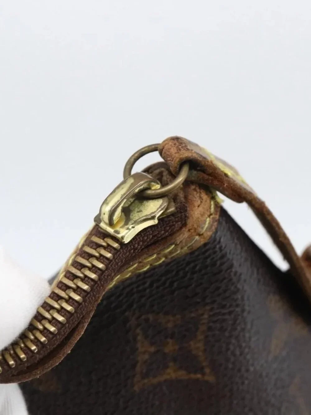 LOUIS VUITTON Monogram Lockit Hand Bag M40102 LV Auth 159541